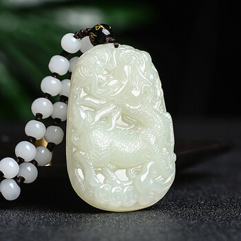 周大褔珠宝和田玉麒麟玉坠男玉石貔貅吊坠男士个性佛珠项链挂饰福