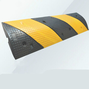减速带橡胶道路减速带公路铸钢70mm加厚型三角铸铁乡村室内压线板