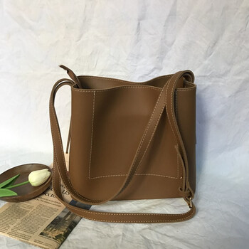 ins包包女手提单肩包仙女包chic斜挎包夏天复古休闲简约大包 深棕色