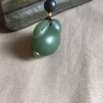 皇顺 和田玉挂件 青玉玉兔吊坠