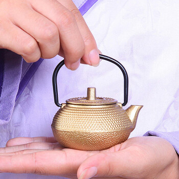 迷你铁壶 日本铸铁生铁茶壶 小金壶功夫茶具茶宠 50ml_ 7折现价69元