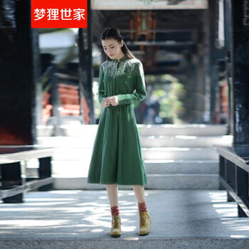 梦狸世家 秋冬立领刺绣纯色修身显瘦抽绳长袖棉麻连衣裙高腰中长裙 6251 绿色 M