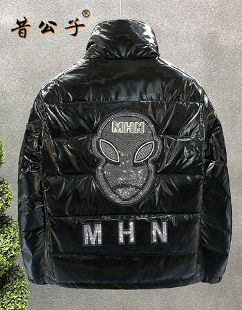 xigongzi香港轻奢潮牌亮面烫钻字母骷髅头羽绒服男款帅气2021年冬季