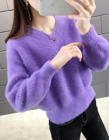 女装新款不掉毛防绒v领毛衣女宽松套头外穿新款高腰短款打底衫紫色不