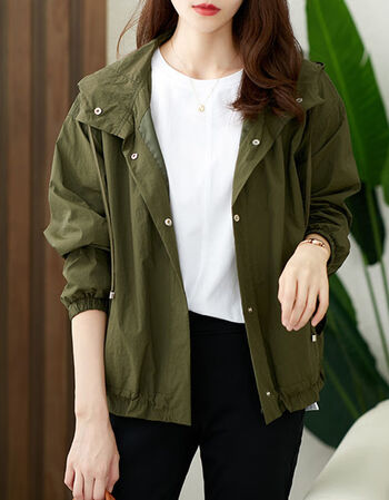 短款风衣连帽外套女2021新款韩版百搭春秋小个子薄款休闲女士上衣sn