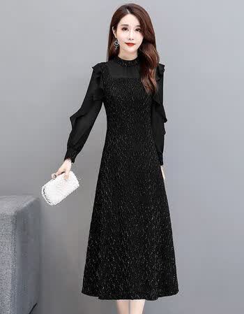 黑色长袖连衣裙2021新款春季高端赫本风小黑裙加绒打底长裙女秋冬