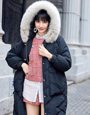 2018粉色羽绒服女韩版宽松修身加厚白鸭绒大毛领时尚外套 黑色 s
