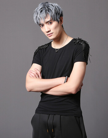 羽毛短袖t恤男士原创酒吧歌手夏季发型师dj修身夜店男装演出服潮 黑色