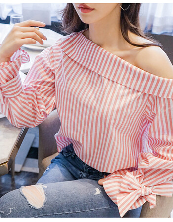 春装2018新款小清新条纹衬衫韩版百搭宽松显瘦性感斜肩上衣女漏肩