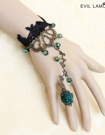 阿坡饵满48 欧美复古配饰黑色蕾丝水晶手链连戒指一体链首饰品