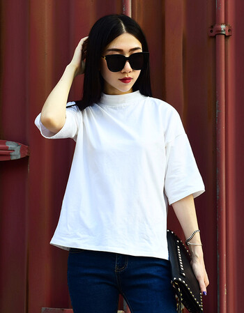 夏尔维纳女式t恤短袖2018新款半高领中短款t恤女纯色简约七分袖宽松体