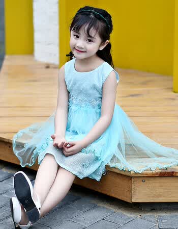 2018新款夏装女童中小童清新百搭燕尾裙连衣裙儿童裙子一件 蓝色 140
