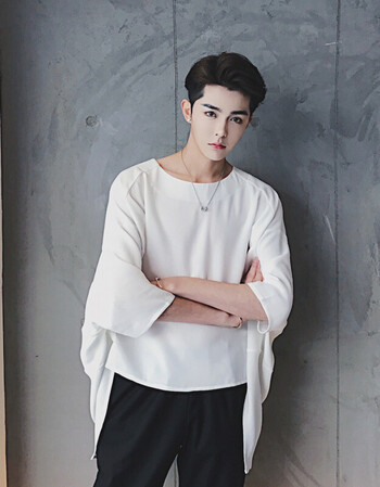 ar 马天宇林弯弯同款夏季潮男前短后长蝙蝠袖t恤港风青年雪纺夜店美发