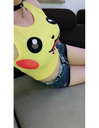 珂梵图皮卡丘t恤3d显胸大 女主播上镜直播衣服 吊带背心打底潮女装 浅