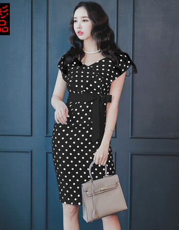 万衫臻品黑白波点连衣裙2018夏新款翻领无袖中长款女系带收腰修身包臀