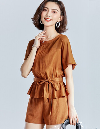 年夏季新品女款系腰带短袖圆领套头小衫上衣 休闲短裤套装 浅焦糖色 s