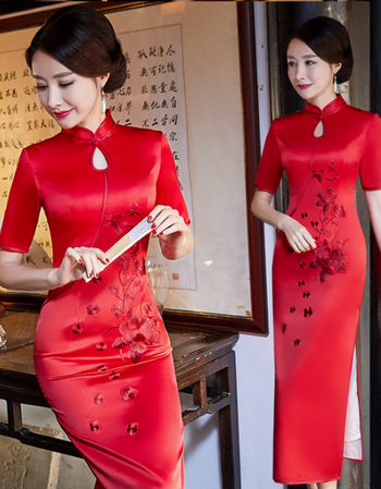 旗袍仿仿真丝刺绣时尚改良显瘦少女日常包臀长款旗袍连衣裙 大红色