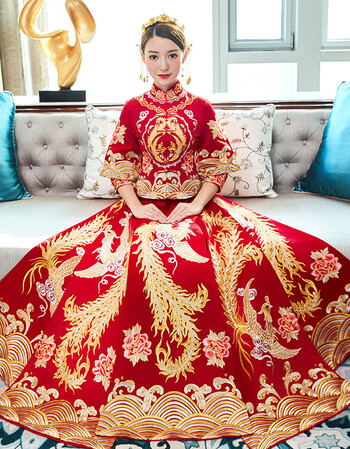 秀禾服新娘2018新款结婚中式婚纱礼服修身秀