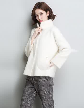 仿水貂毛衣外套女短款皮草宽松披肩时尚针织开衫貂绒大衣女秋冬 白色