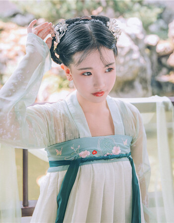 【碧落】国色芳华传统汉服女齐胸对襟襦裙春夏款绣花 上衣 下裙 l