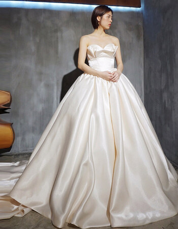 抹胸婚纱礼服2018新款新娘结婚大码显瘦简约长拖尾女白色缎面夏季