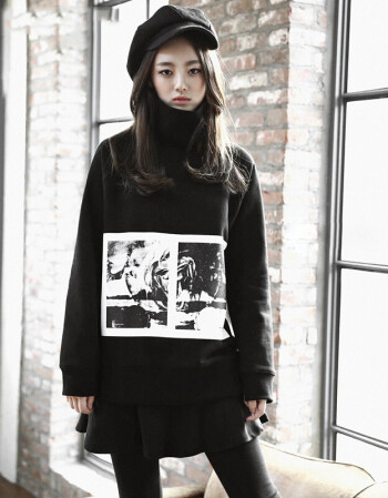 shezglobal韩国SZ秋冬新品中长款女装印花休闲复古高领上衣套头卫衣 黑色 均码