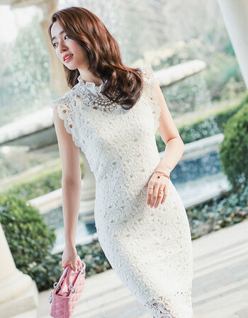 2017春夏新款韩版立领无袖白色蕾丝连衣裙镂空包臀一步中长裙 白色 l