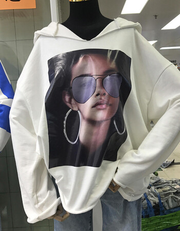 新款百搭宽松时尚人物图案休闲连帽套头卫衣女 白色 均码