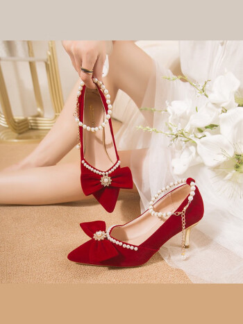 恒狮红色新娘结婚鞋女2023新款不累脚秀禾服婚纱两穿珍珠一字带高跟鞋