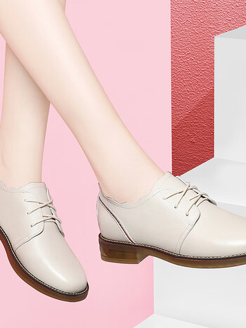 斯凯奇真皮皮鞋女英伦风软底舒适新款春季白色女式中妈妈平底单鞋