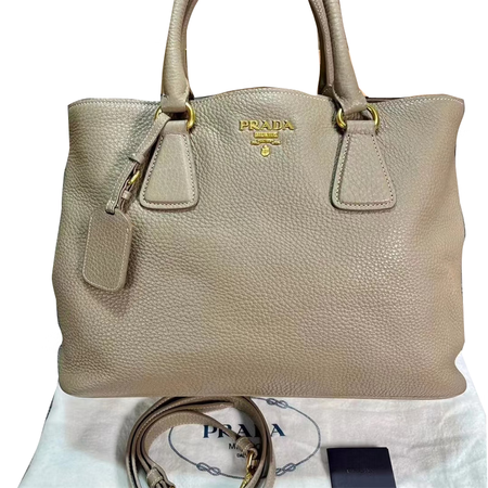 未使用普拉达prada 全皮购物袋 奶茶灰色 荔枝皮 单肩斜挎女士包  
