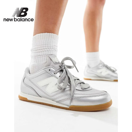 NEW BALANCE 奢侈品送礼女士NBRC42银色训练鞋...