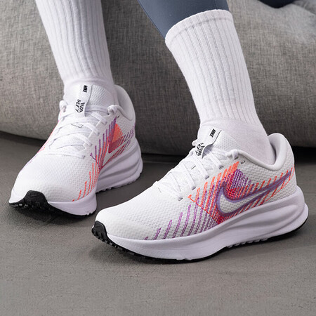 耐克（NIKE）鞋子AIR MAX NXIS气垫跑步鞋202...