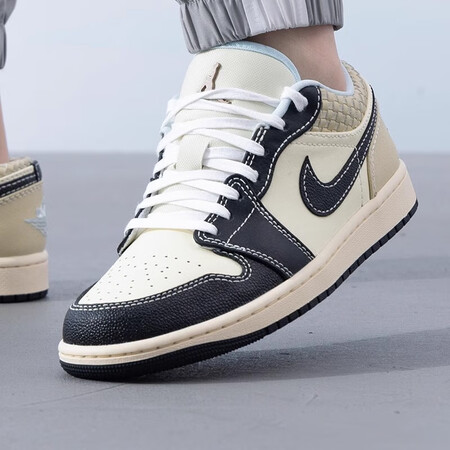 耐克（NIKE）男鞋AIR JORDAN 1运动休闲鞋篮球鞋...