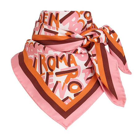 海囤全球 2019新款女士丝绸英文字母图案手工缝制米色色调方形围巾