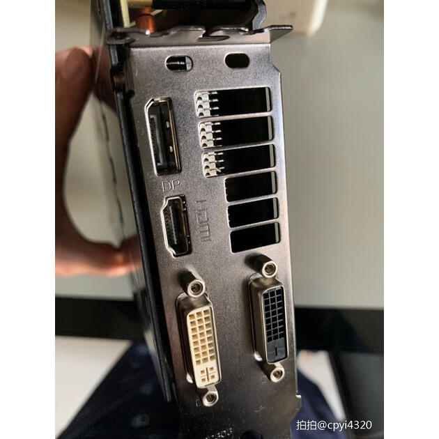 蓝宝石r9 380 4g d5 超白金显卡,性能秒杀 1050ti,和470d一样的性能