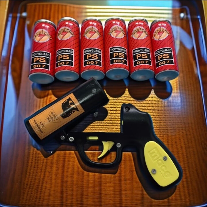 男女必备便携式驱赶黑熊喷雾森林探险装备防护身体 一个主体+六瓶罐+皮套+收纳袋