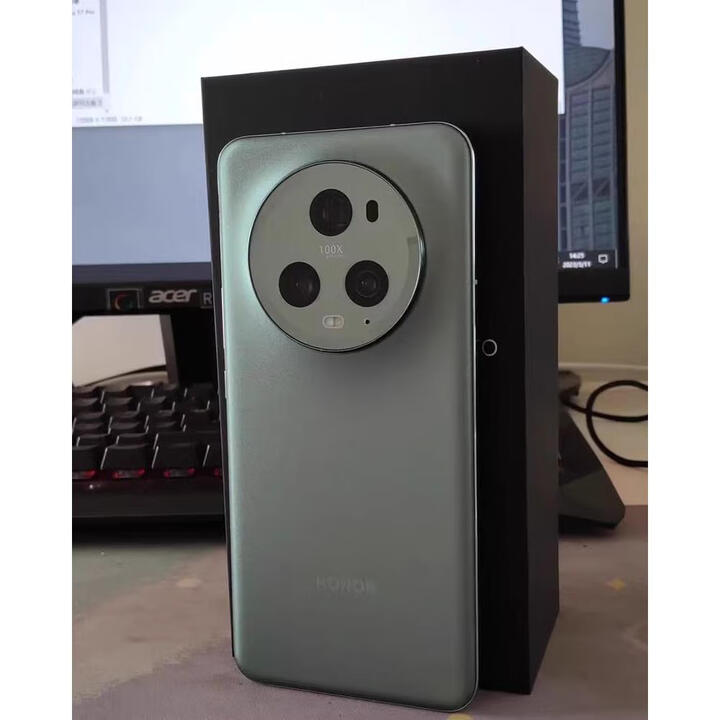 荣耀Magic5 Pro 旗舰5G第二代骁龙8鹰眼相机手机magic5pro 苔原绿 标准版含充电器12GB+256GB