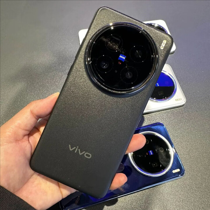 vivoX200pro 展样机  蓝晶 × 天玑 9400 蔡司 2 亿 APO长焦 6000mAh 蓝海电池 5G 手机 辰夜黑 5G_16GB+512GB