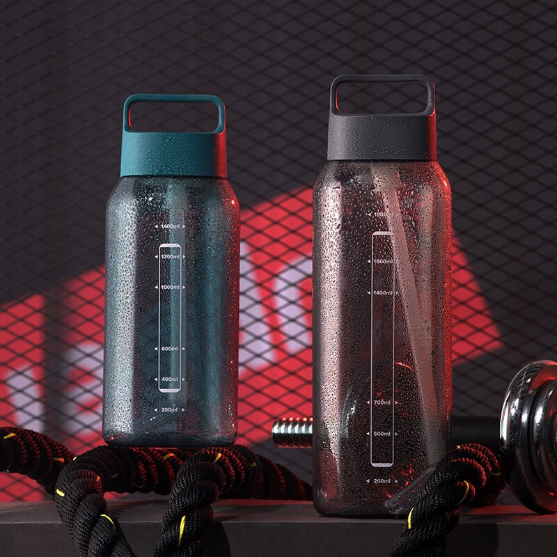 茶花劲派大容量运动水杯男女塑料便携水壶健身夏天耐高温水瓶夏季杯子 【深蓝色2300ML】劲派大容量水杯