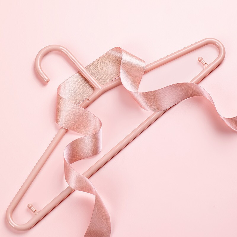 茶花衣架加厚加粗塑料防滑衣服撑大人挂晾晒衣架大码晒晾家用24只 【4组24只】浅红色