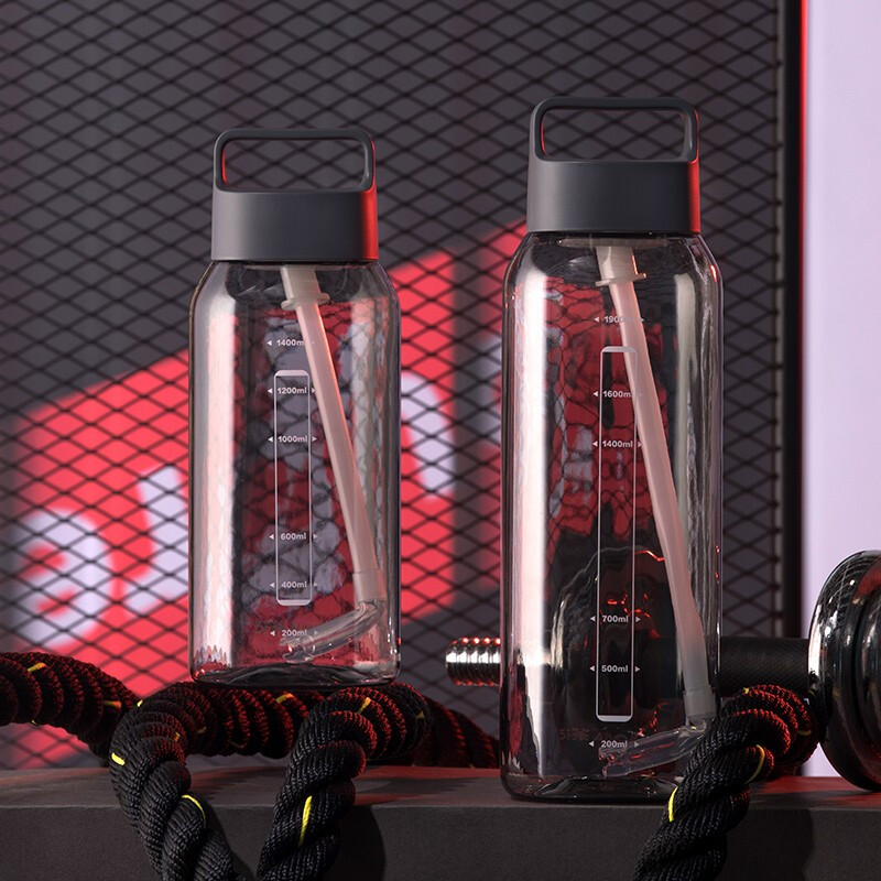 茶花劲派大容量运动水杯男女塑料便携水壶健身夏天耐高温水瓶夏季杯子 【深蓝色2300ML】劲派大容量水杯