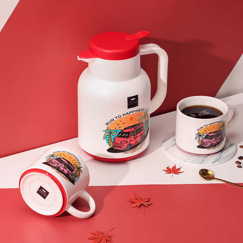 WORLD KITCHEN 奔向幸福系列咖啡杯壶三件组 WK-BH03S63C-JY/KZ 壶1500ML+杯480ml*2 (单位:套) 白色、红色(平台编码:576025)