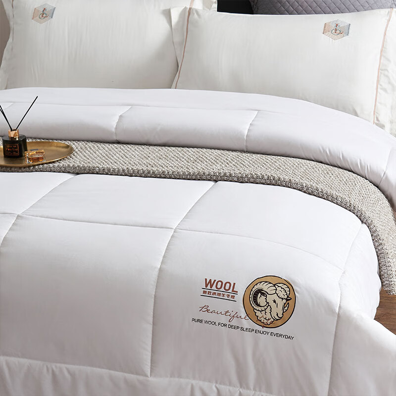 艾逸瑶选 圣玛丽澳洲羊毛冬被JF-24136