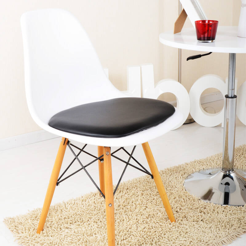 【黑白调】休闲椅子hxxy015单人时尚简约塑料餐椅 黑色