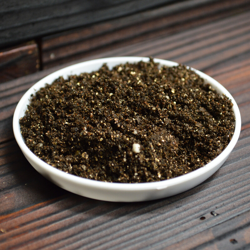 浩胜多肉植物种植专用营养土含氮磷钾等各种营养成分多肉种植可用1个