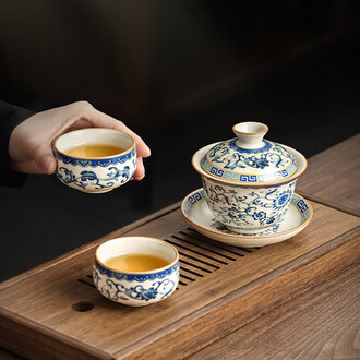 中国宋代青瓷盖碗，茶器。 新功茶馆汝窑三才盖碗大泡茶器天青色礼盒装可开片复古_汝窑盖碗_