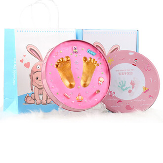 伟德bv1946官网-从“顾客至上”到员工买单：海底捞出问题的不是礼物而是管理