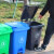 捷诺立（JNL）22457 分类垃圾桶小区物业垃圾箱带盖大号特厚带轮中间脚踏垃圾桶绿色120升
