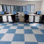满铺办公室拼接方块地毯 拼色DIY自由设计地毯高档写字楼商用地毯 烟灰色＋奥蓝色 沥青底50*50厘米（1片）